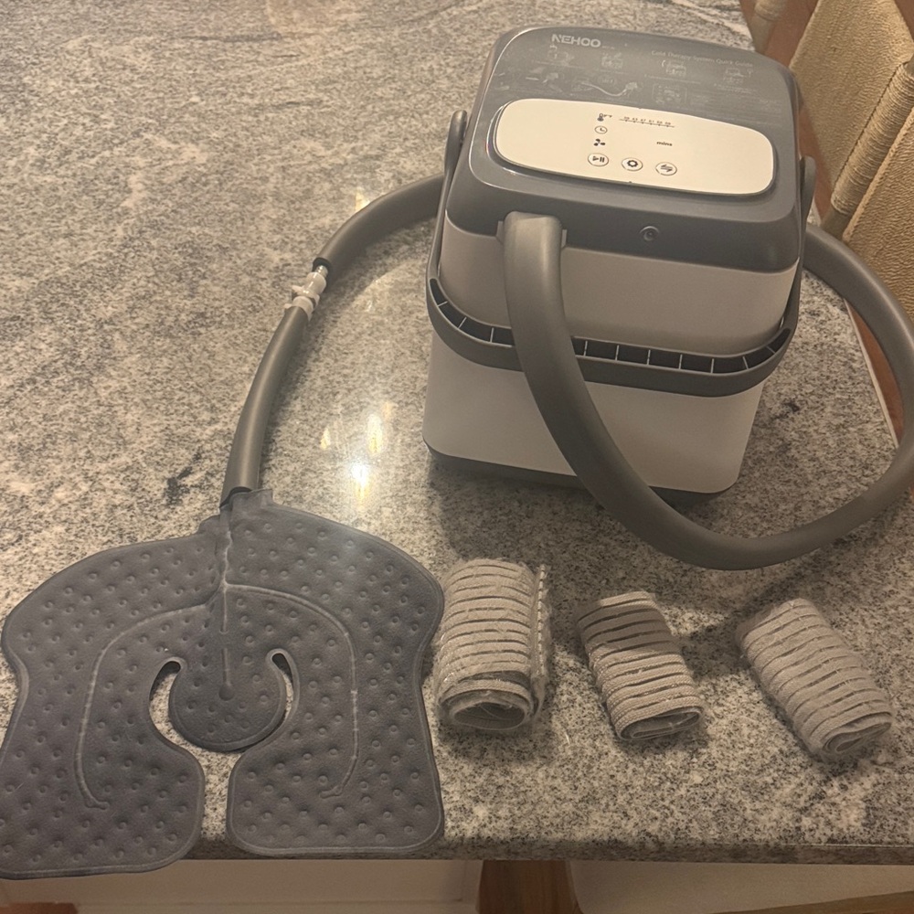 Nehoo Cold Therapy Machine with Accessories - Picture 2 of 6
